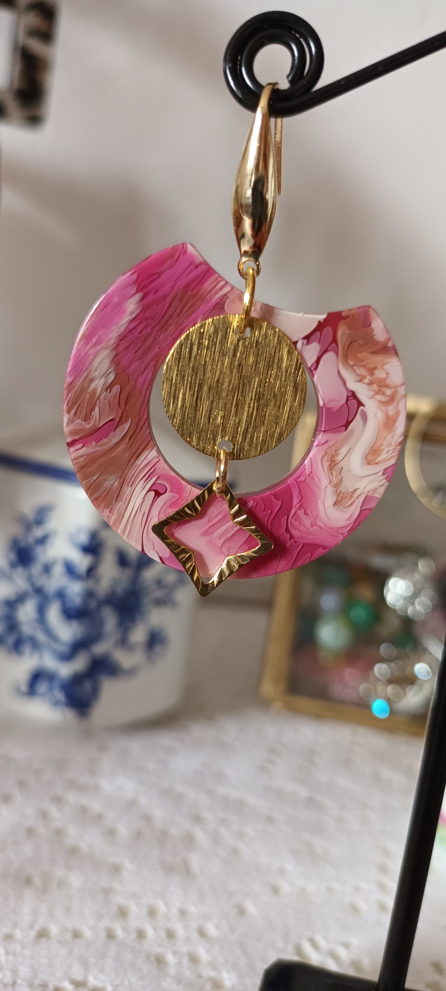 Boucles d'oreilles en acétate rose