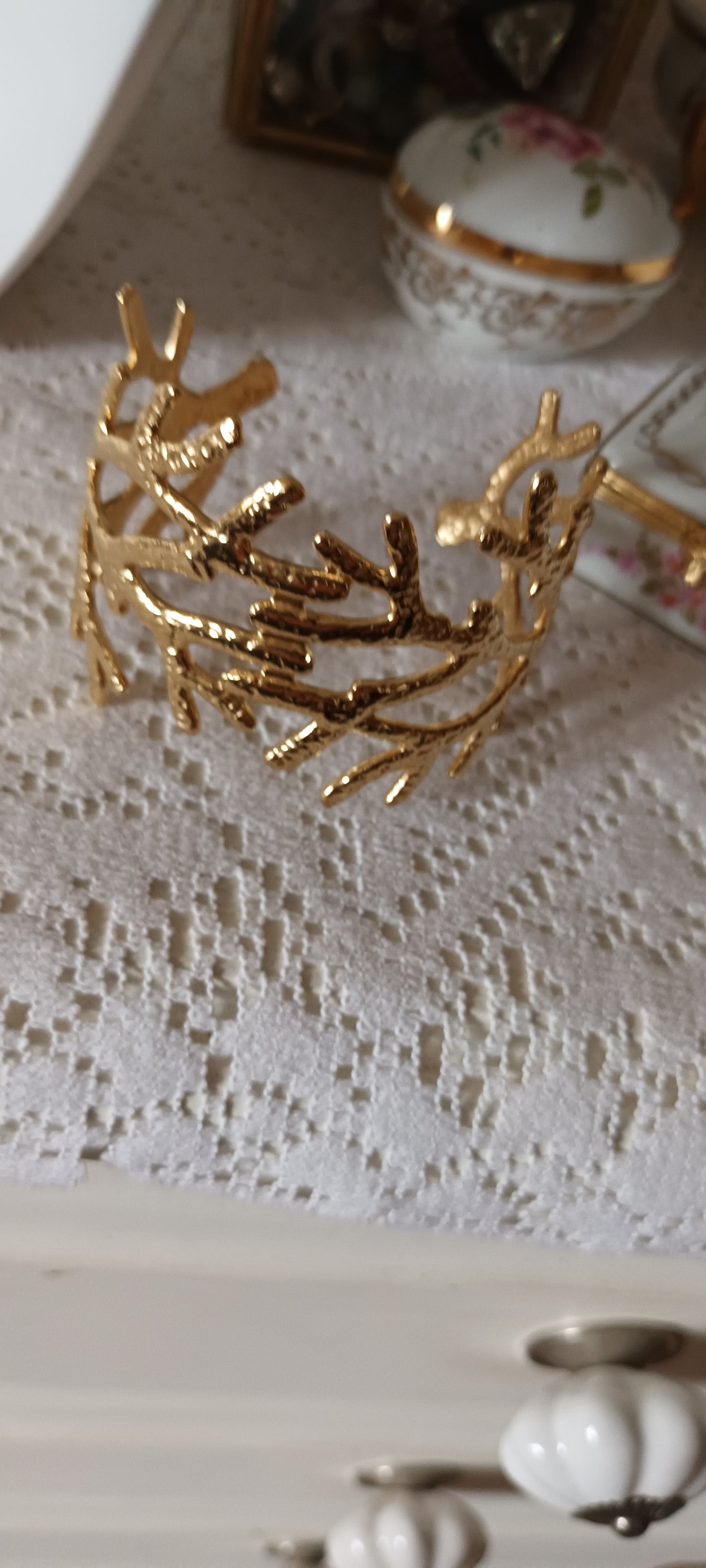 Bracelet manchette de forme corail argenté où doré
