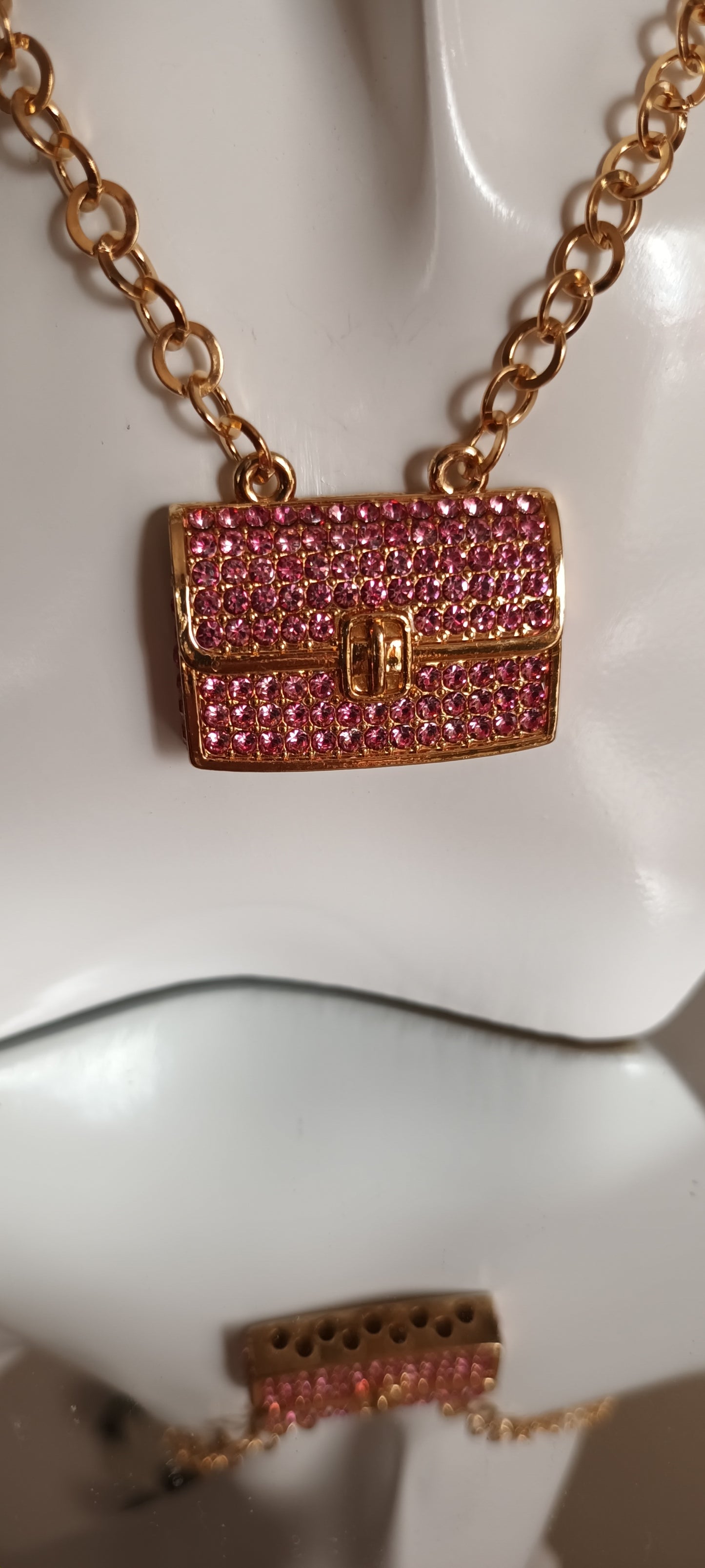 Collier pendentif mini sac élégant avec strass rose
