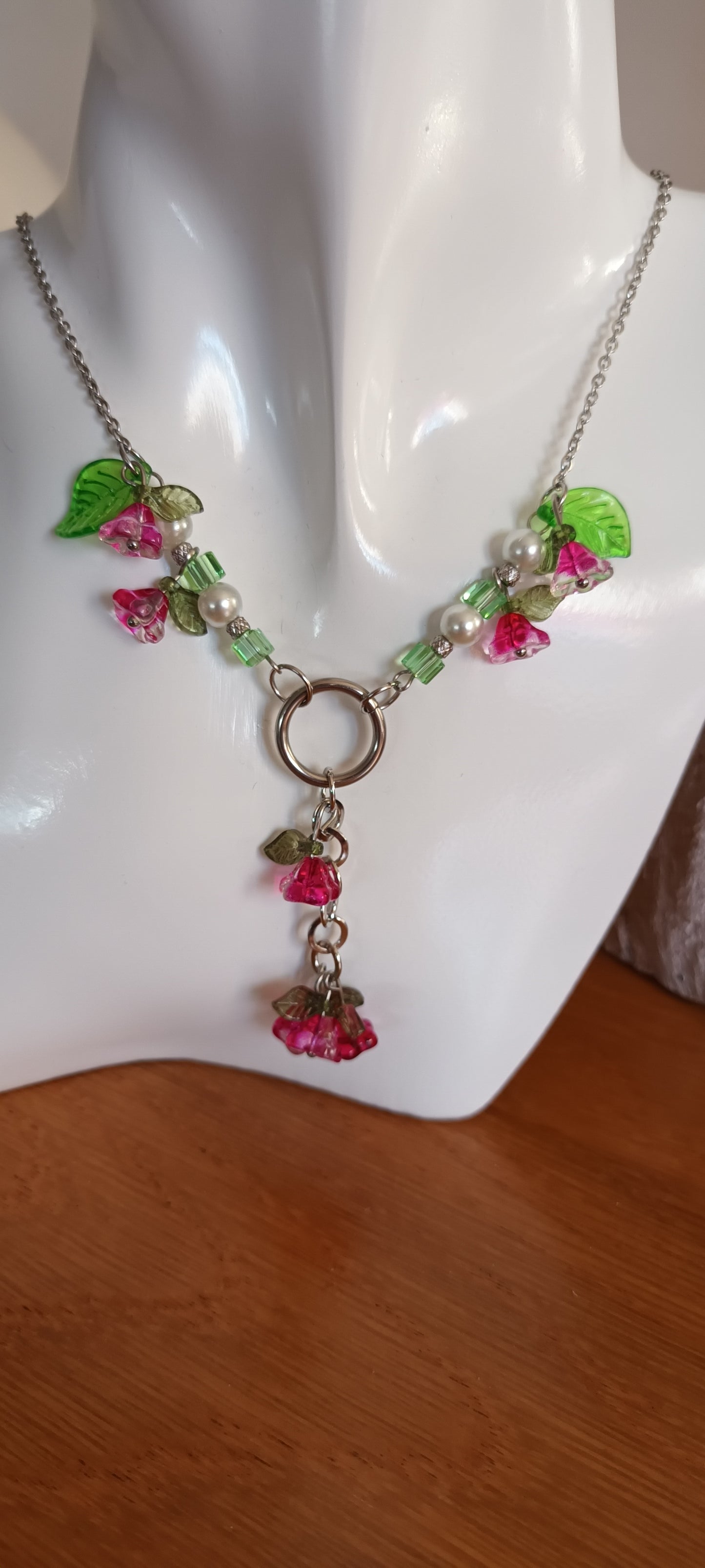 Collier fleurs en verres