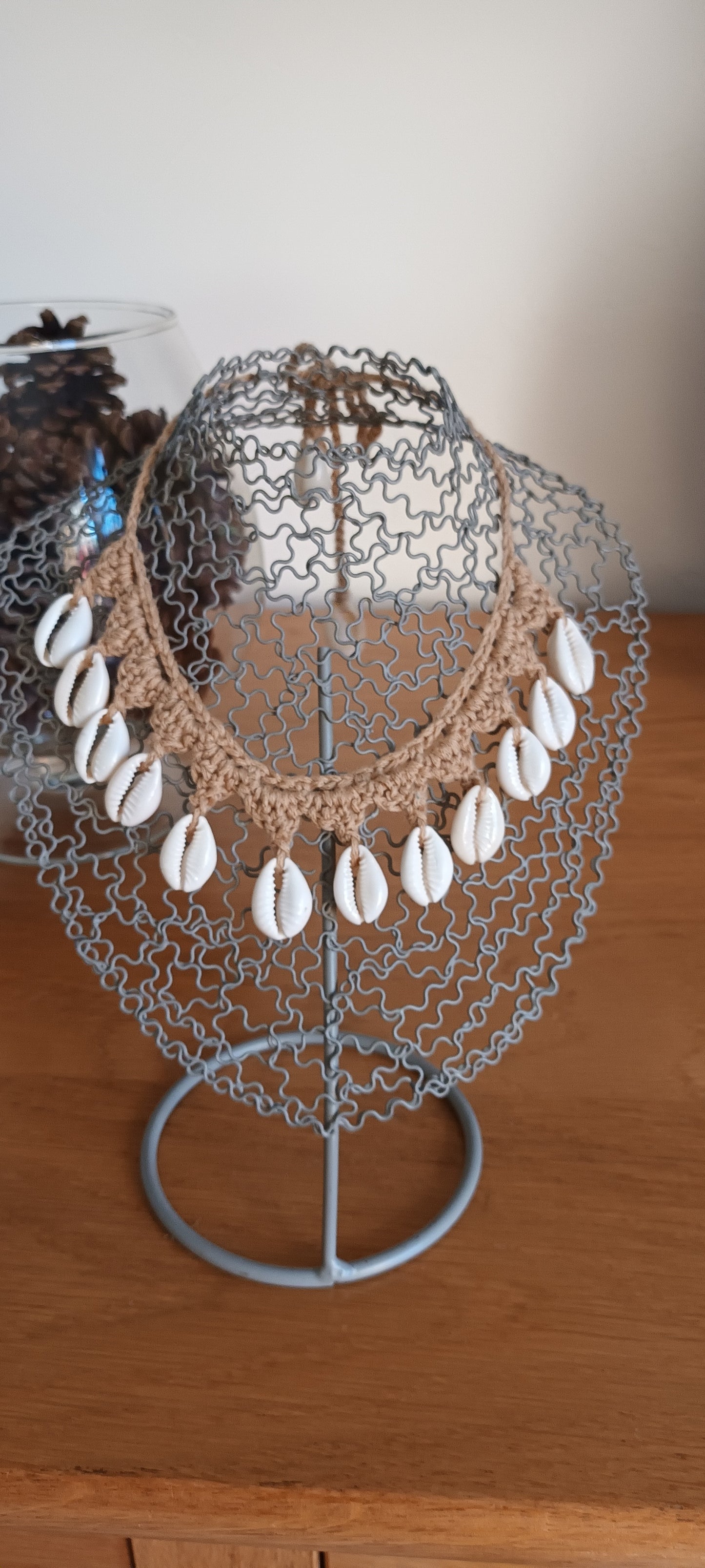 Collier Coquillages véritables crocheter mains , beige foncé