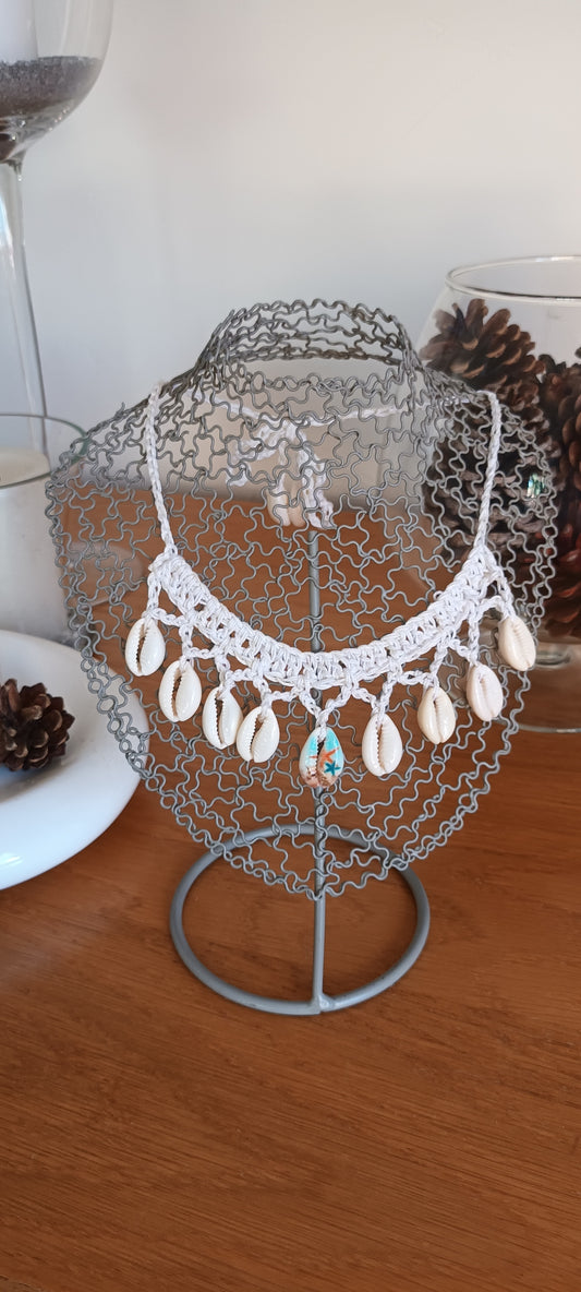 Collier Coquillages véritables ,crocheter mains,motif étoile de mer au milieu