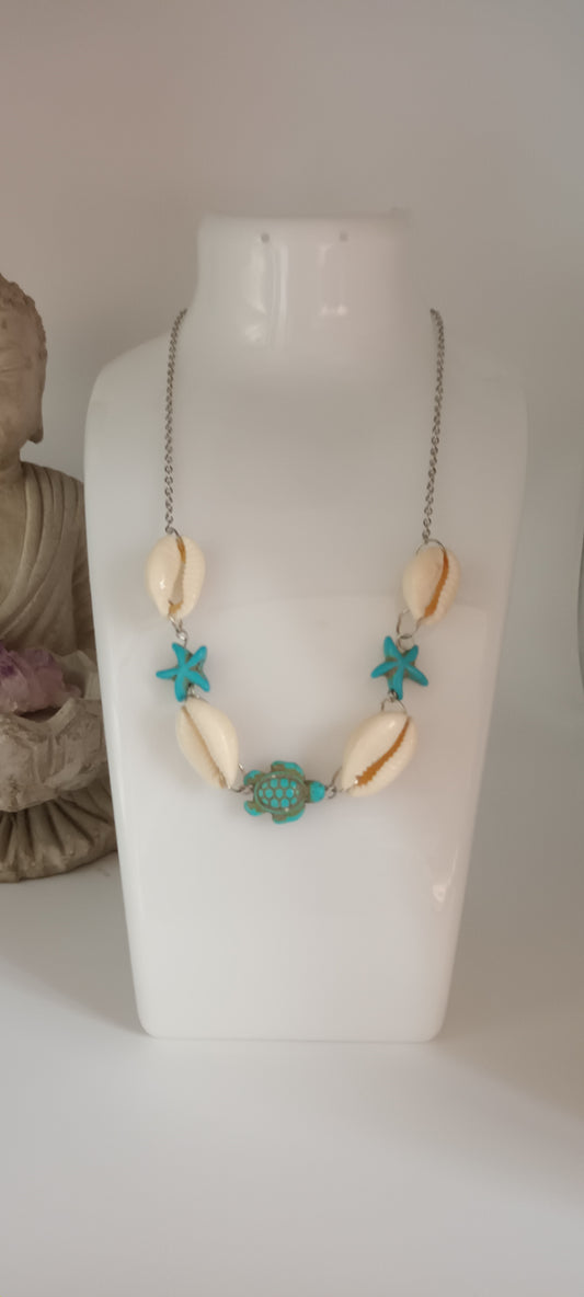 Collier Coquillages ,Tortue en pierre de turquoise et étoiles de mer