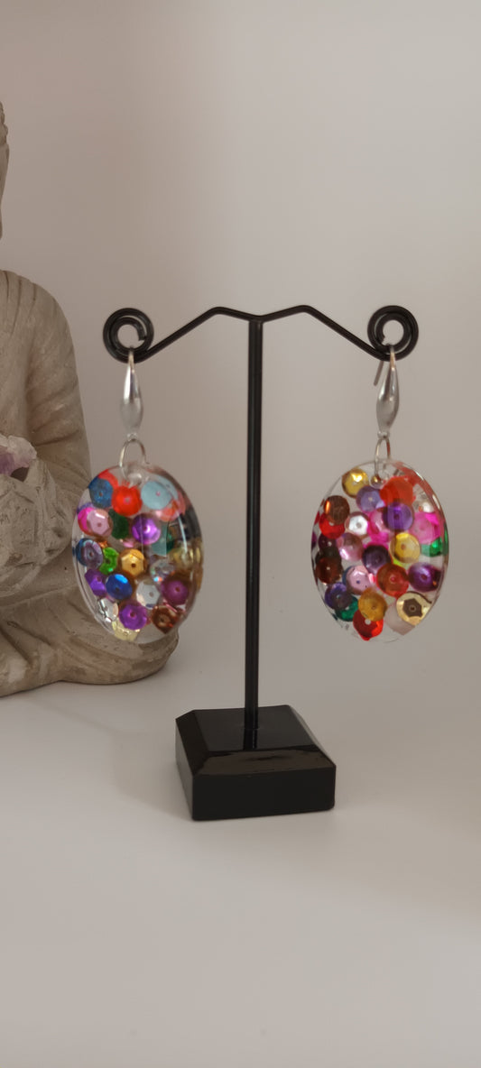 Boucles d'oreilles pendantes En Résine avec inclusion de  Sequins