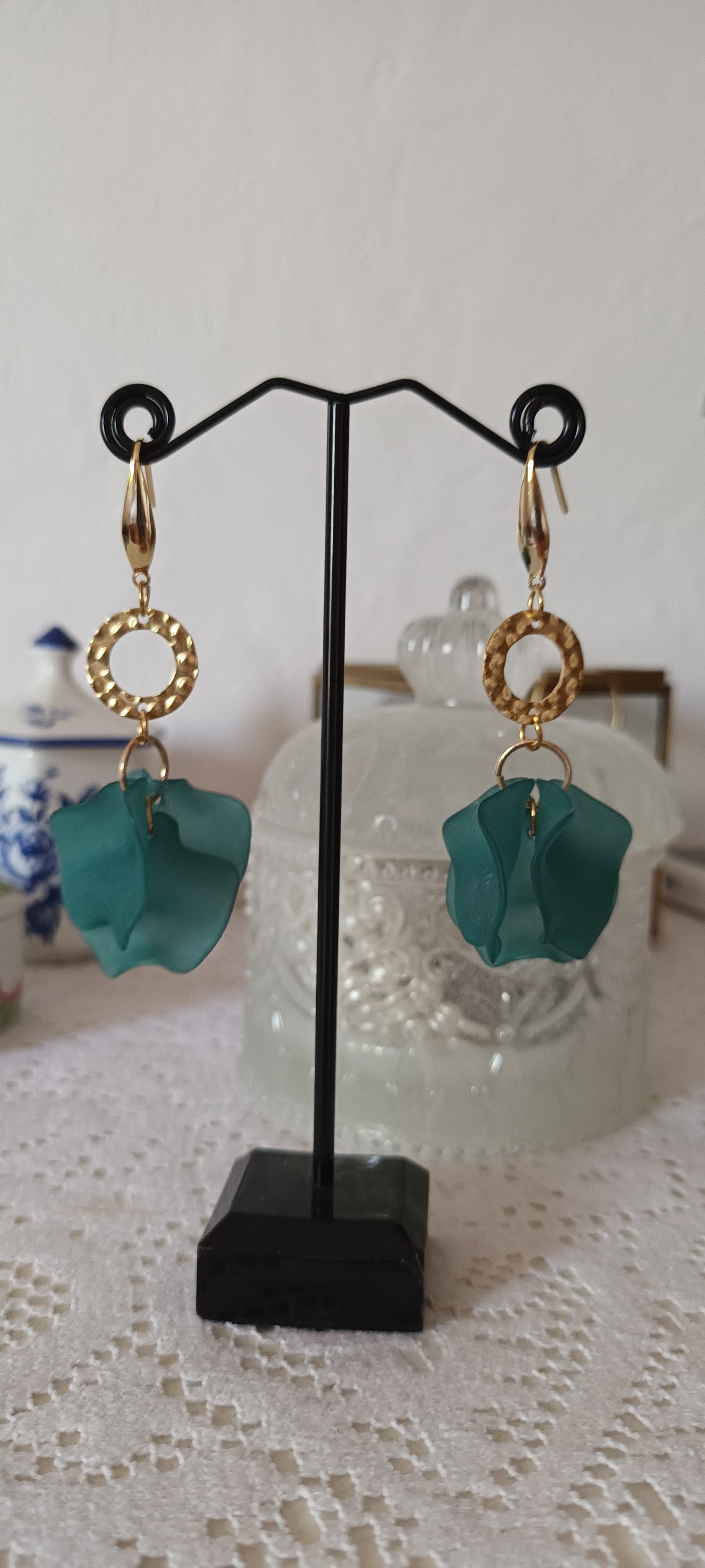 Boucles d'oreilles fleurs acrylique vert foncé