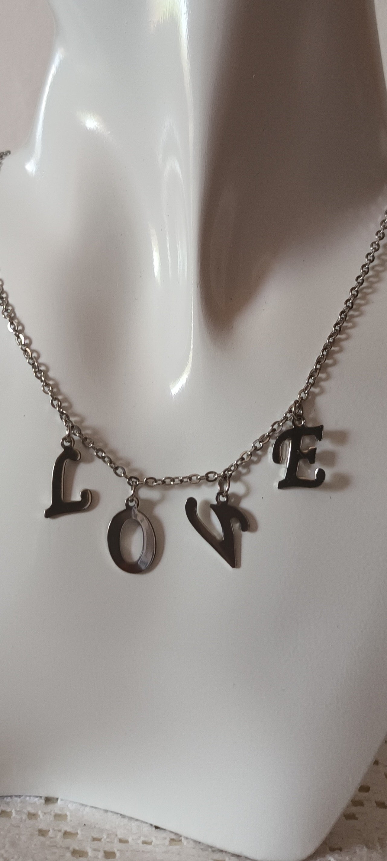 collier love en acier inoxydable argent