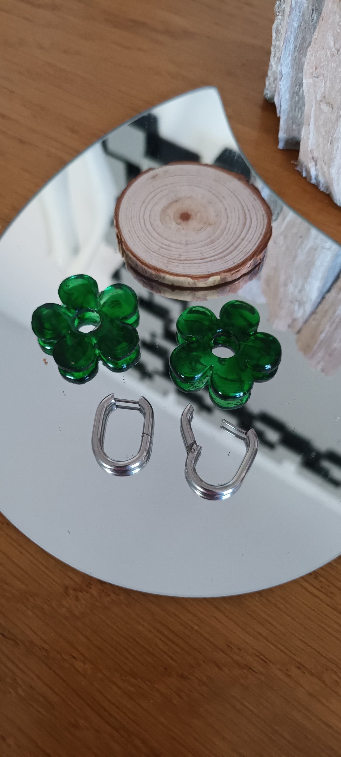Boucles d'oreilles en résine encre à alcool coloré fleur