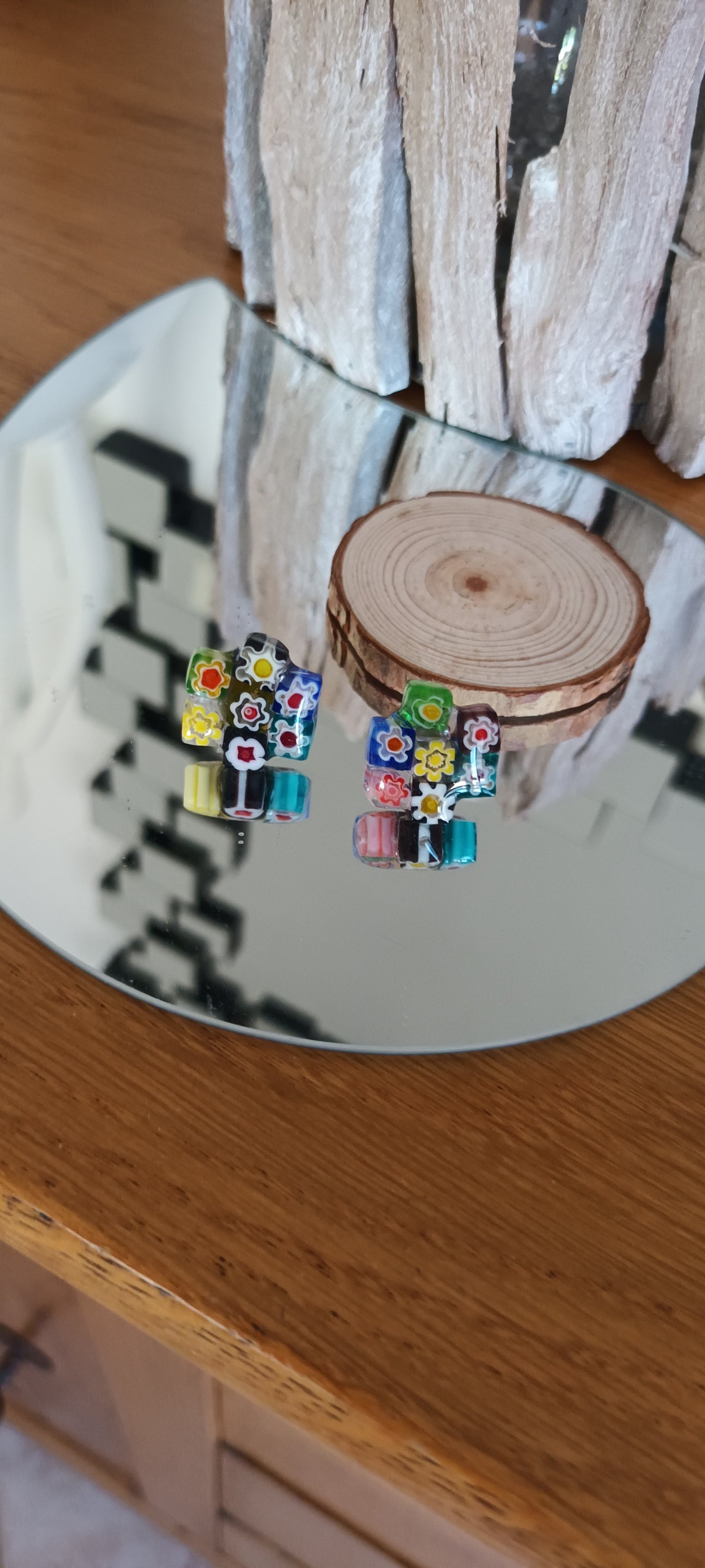 Boucles d'oreilles en résine avec verre soufflé Murano