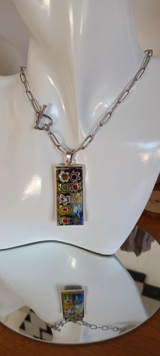 Collier pendentif rectangulaire verre Murano multicolore