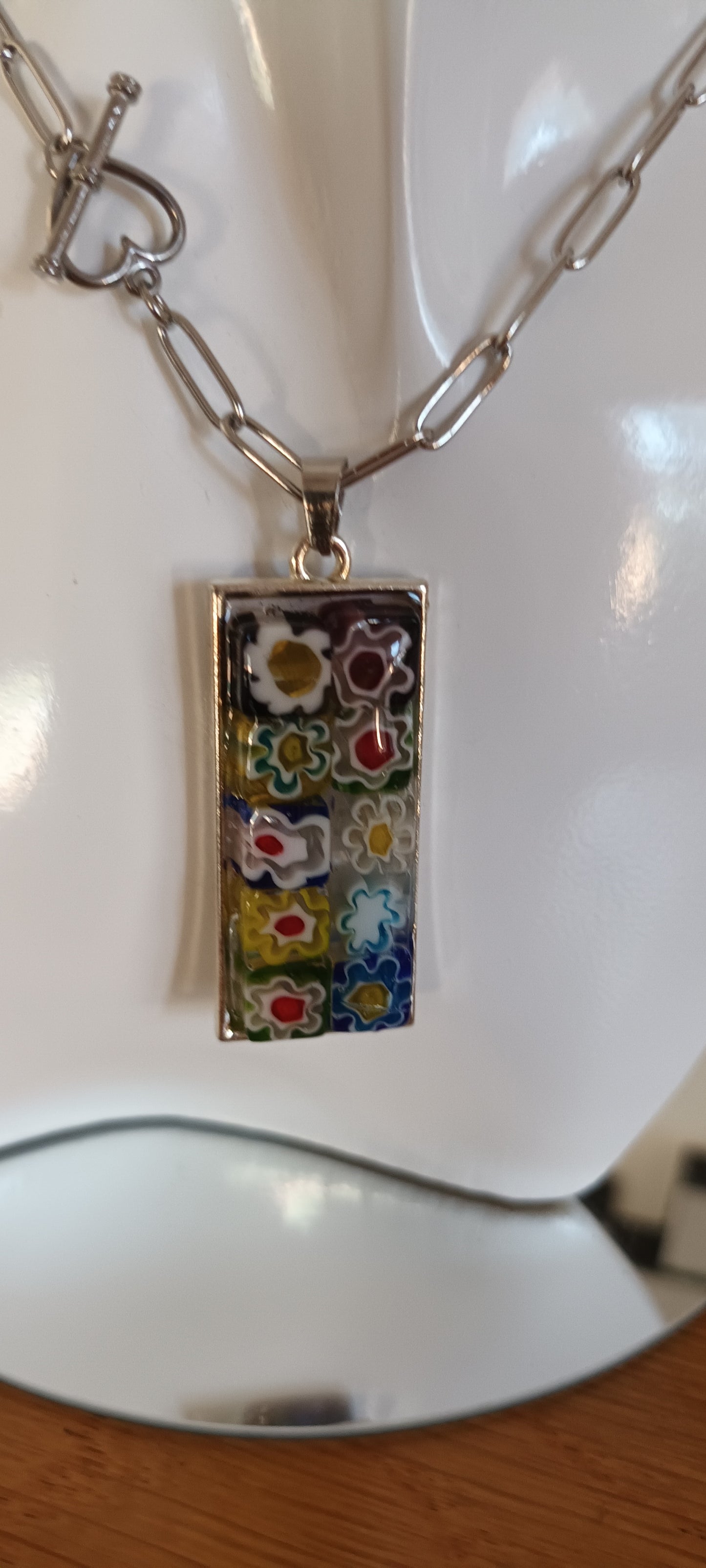 Collier pendentif rectangulaire verre Murano multicolore