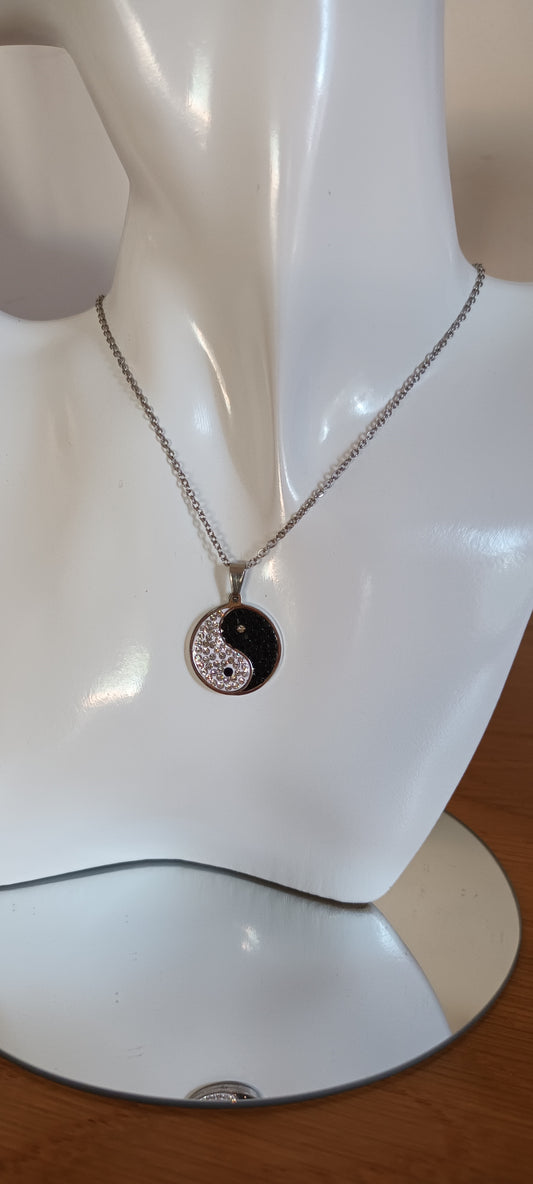 Collier pendentif élégant Yin Yang Taiji