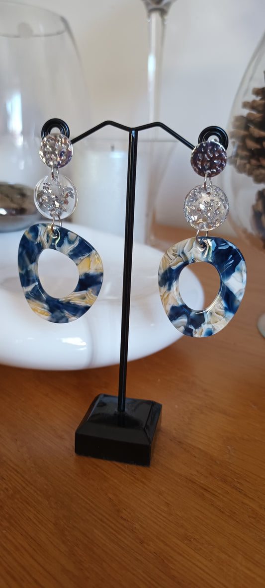 Boucles d'oreilles en acétate  bleu et gris, blanc