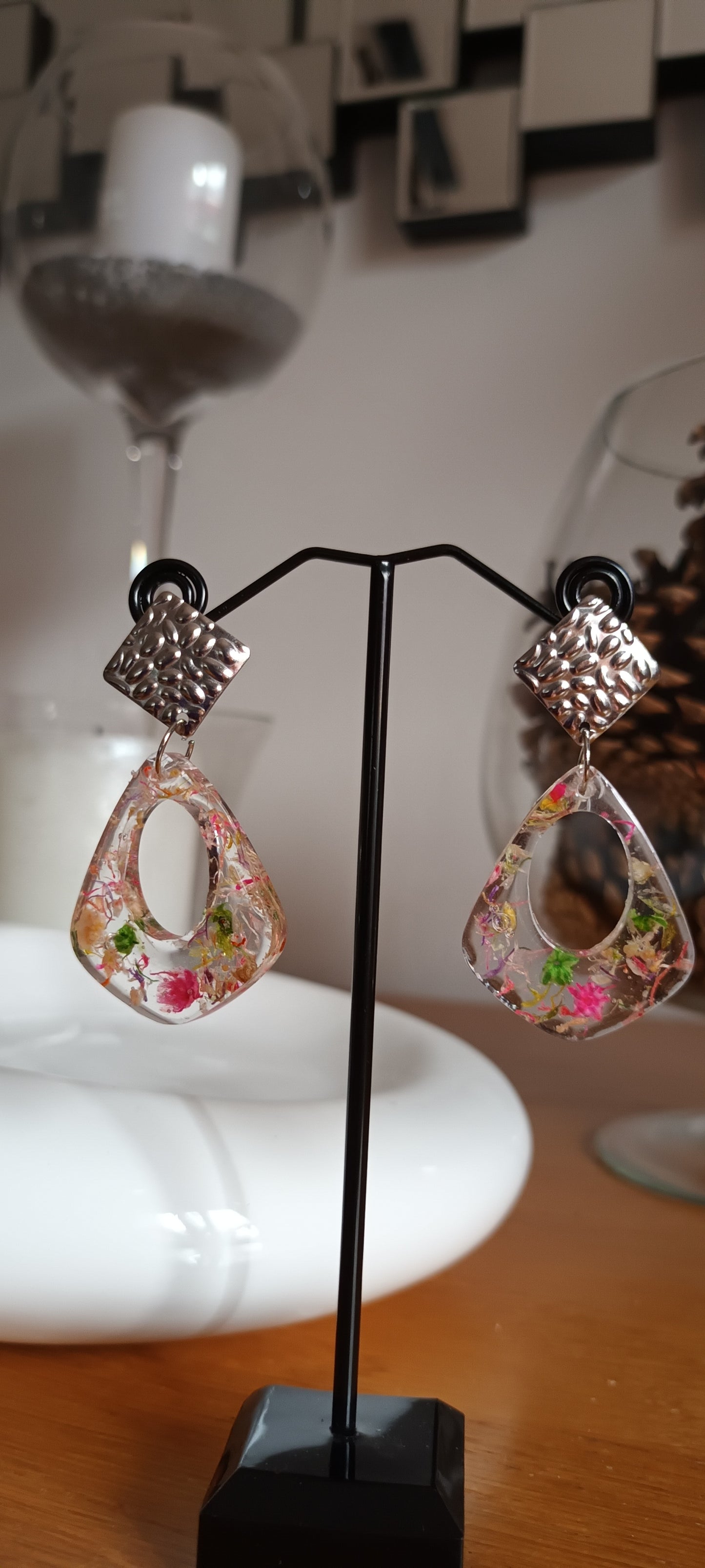 Boucles d'oreilles en résine , ronde S 2 fleurs