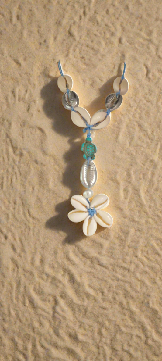Collier Coquillages ,Tortue en pierre de turquoise et pendentif fleur en coquillages