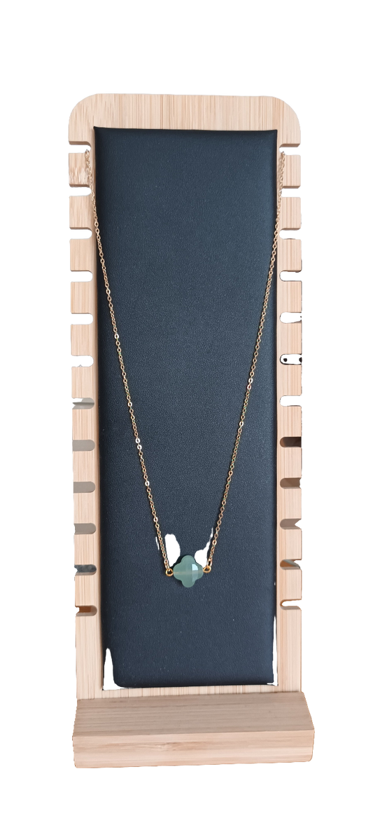 collier trèfle ,pierre gemme Aventurine