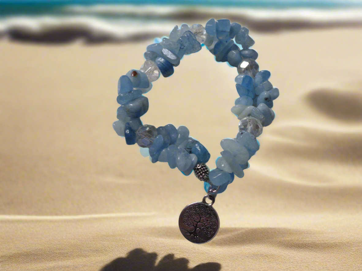 Bracelet en pierre naturel aigue marine.