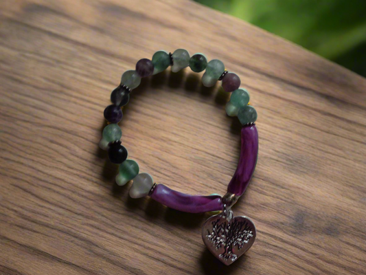 Bracelet en pierre précieuse naturel  améthyste et aventurine , tube acrylique violet.
