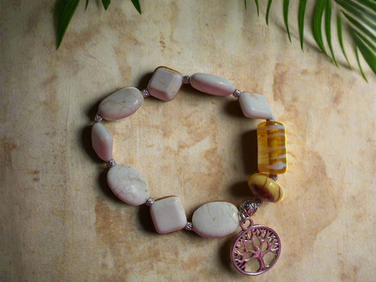 Bracelet en pierre précieuse naturel magnésite crème et pierre de verre.